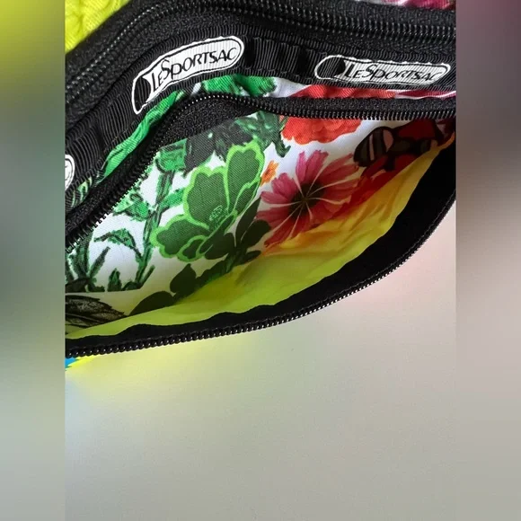 LeSportSac Bright Floral 3-Zipper flat pouch - Picture 5 of 7